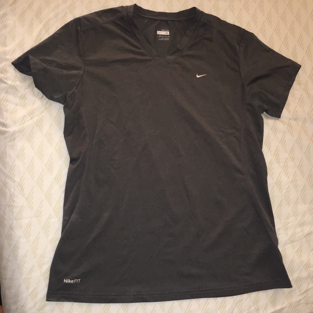 Nike Fit Dry V-Neck shirt